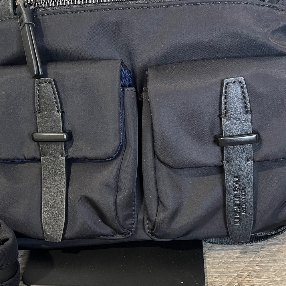 Kenneth Cole New York Vesey Crossbody Black - NWOT - Picture 3 of 13